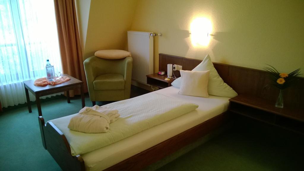 Landhotel Vierjahreszeiten Bad Königshofen im Grabfeld Camera foto